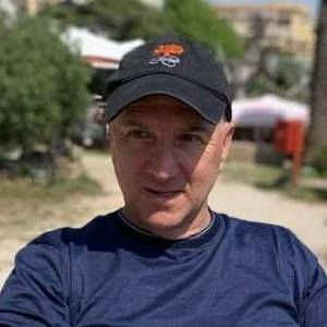 Meet your Posher, Holt